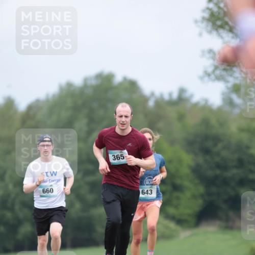 05.05.2024 - 7. Wedeler Halbmarathon H.Heesch http://msf.ph/oto/6222684 05.05.2024 11:09:25 Laufen 660, 365, 643 meine-sportfotos.de