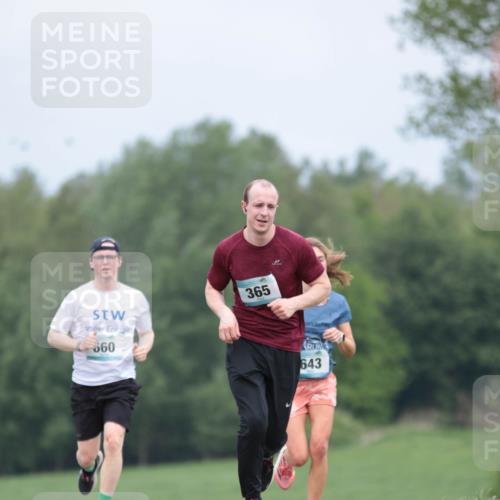 05.05.2024 - 7. Wedeler Halbmarathon H.Heesch http://msf.ph/oto/6222686 05.05.2024 11:09:25 Laufen 660, 365, 643 meine-sportfotos.de