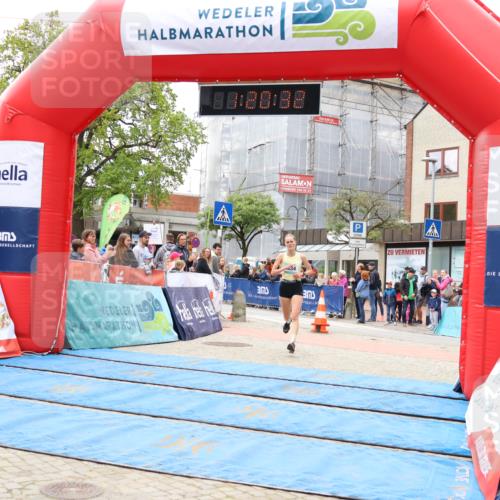 05.05.2024 - 7. Wedeler Halbmarathon Strokosch-Dieckow http://msf.ph/oto/6222689 05.05.2024 11:20:31 Ziel 534, 573, 784 meine-sportfotos.de
