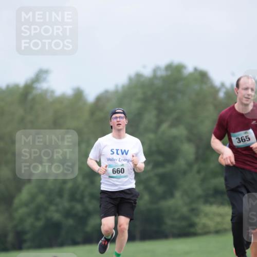 05.05.2024 - 7. Wedeler Halbmarathon H.Heesch http://msf.ph/oto/6222691 05.05.2024 11:09:26 Laufen 660, 365 meine-sportfotos.de