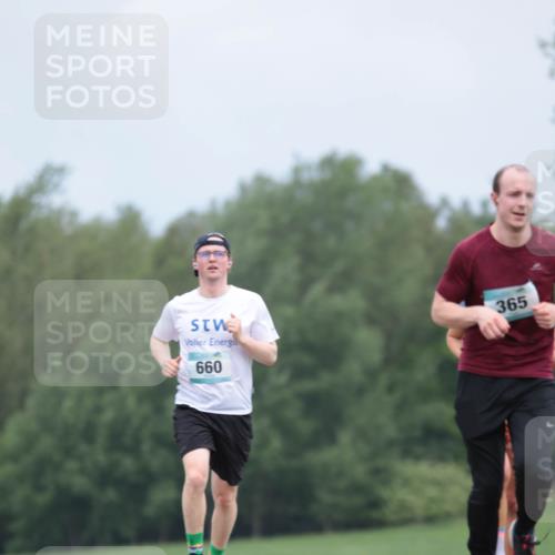 05.05.2024 - 7. Wedeler Halbmarathon H.Heesch http://msf.ph/oto/6222692 05.05.2024 11:09:26 Laufen 660, 365 meine-sportfotos.de