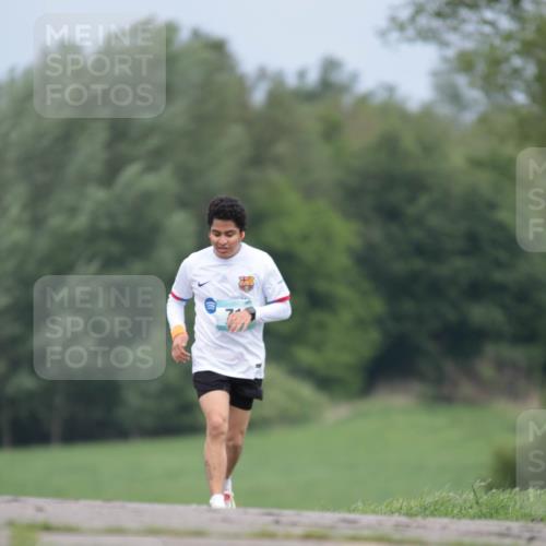 05.05.2024 - 7. Wedeler Halbmarathon H.Heesch http://msf.ph/oto/6222712 05.05.2024 11:09:34 Laufen  meine-sportfotos.de