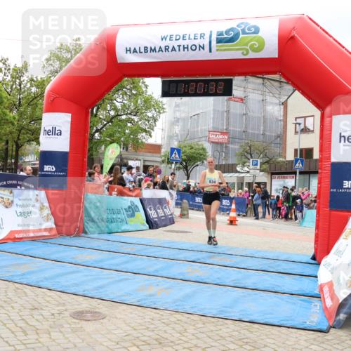 05.05.2024 - 7. Wedeler Halbmarathon Strokosch-Dieckow http://msf.ph/oto/6222717 05.05.2024 11:20:31 Ziel 534, 573, 784 meine-sportfotos.de