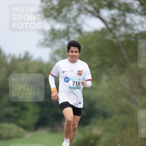05.05.2024 - 7. Wedeler Halbmarathon H.Heesch http://msf.ph/oto/6222776 05.05.2024 11:09:37 Laufen 715 meine-sportfotos.de