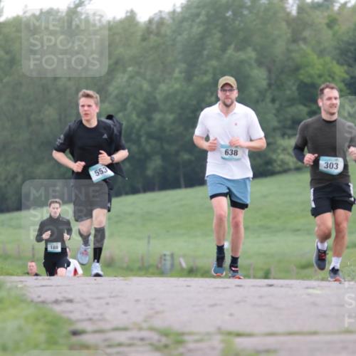 05.05.2024 - 7. Wedeler Halbmarathon H.Heesch http://msf.ph/oto/6222779 05.05.2024 11:18:21 Laufen 188, 638, 553, 303 meine-sportfotos.de