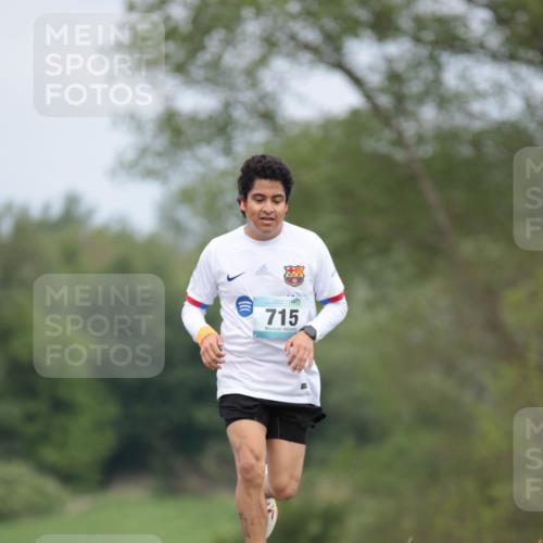 05.05.2024 - 7. Wedeler Halbmarathon H.Heesch http://msf.ph/oto/6222781 05.05.2024 11:09:38 Laufen 715 meine-sportfotos.de