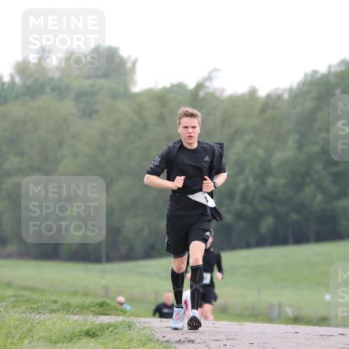 05.05.2024 - 7. Wedeler Halbmarathon H.Heesch http://msf.ph/oto/6222794 05.05.2024 11:18:23 Laufen 638 meine-sportfotos.de