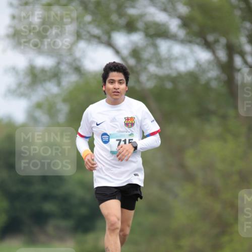 05.05.2024 - 7. Wedeler Halbmarathon H.Heesch http://msf.ph/oto/6222796 05.05.2024 11:09:38 Laufen 715 meine-sportfotos.de