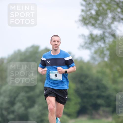 05.05.2024 - 7. Wedeler Halbmarathon H.Heesch http://msf.ph/oto/6222817 05.05.2024 11:09:44 Laufen 6 meine-sportfotos.de
