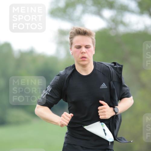 05.05.2024 - 7. Wedeler Halbmarathon H.Heesch http://msf.ph/oto/6222829 05.05.2024 11:18:28 Laufen  meine-sportfotos.de