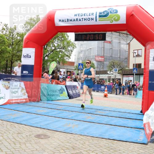 05.05.2024 - 7. Wedeler Halbmarathon Strokosch-Dieckow http://msf.ph/oto/6222878 05.05.2024 11:20:49 Ziel 369, 444, 737, 742 meine-sportfotos.de