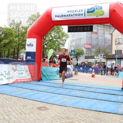 05.05.2024 - 7. Wedeler Halbmarathon Strokosch-Dieckow http://msf.ph/oto/6222932 05.05.2024 11:20:52 Ziel 369, 737, 742, 916 meine-sportfotos.de