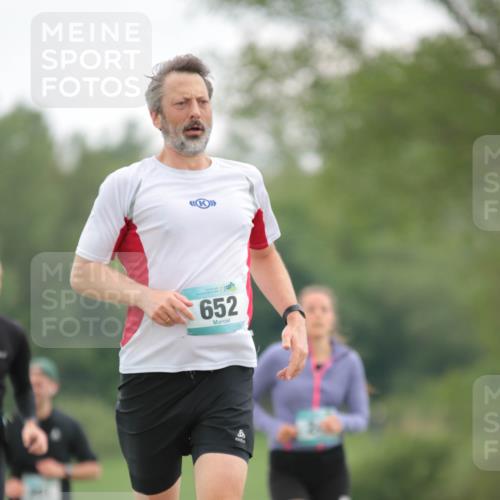 05.05.2024 - 7. Wedeler Halbmarathon H.Heesch http://msf.ph/oto/6222935 05.05.2024 11:18:37 Laufen 652 meine-sportfotos.de