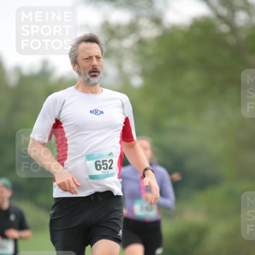 05.05.2024 - 7. Wedeler Halbmarathon H.Heesch http://msf.ph/oto/6222936 05.05.2024 11:18:37 Laufen 652 meine-sportfotos.de