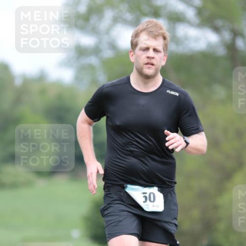 05.05.2024 - 7. Wedeler Halbmarathon H.Heesch http://msf.ph/oto/6222974 05.05.2024 11:10:38 Laufen 50, 13 meine-sportfotos.de