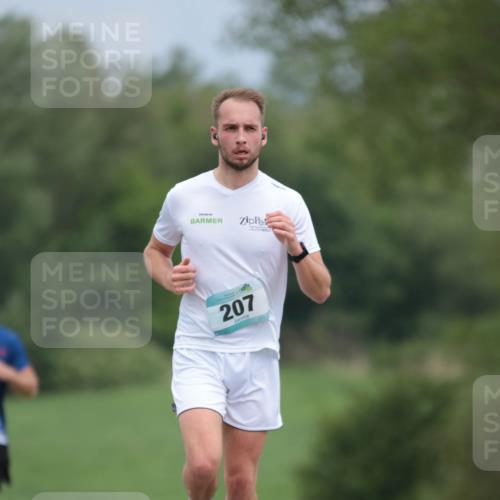 05.05.2024 - 7. Wedeler Halbmarathon H.Heesch http://msf.ph/oto/6222988 05.05.2024 11:10:44 Laufen 207 meine-sportfotos.de