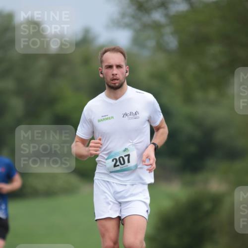 05.05.2024 - 7. Wedeler Halbmarathon H.Heesch http://msf.ph/oto/6222991 05.05.2024 11:10:44 Laufen 207 meine-sportfotos.de