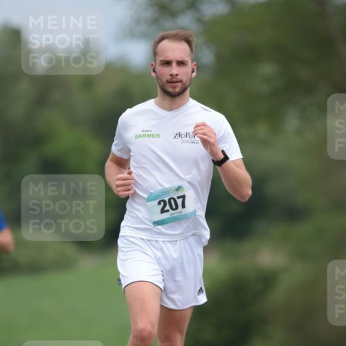 05.05.2024 - 7. Wedeler Halbmarathon H.Heesch http://msf.ph/oto/6222994 05.05.2024 11:10:45 Laufen 207 meine-sportfotos.de