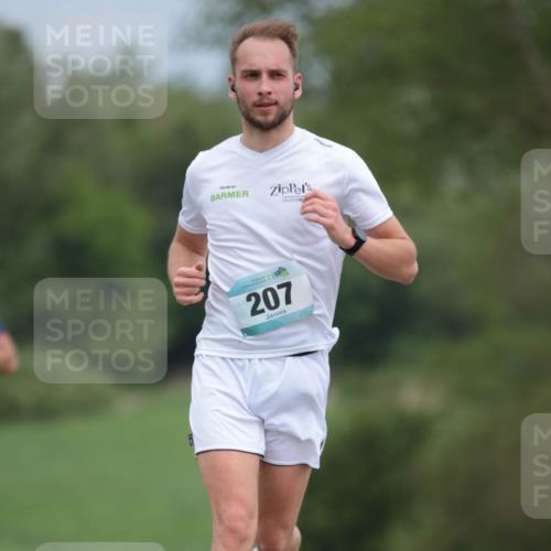 05.05.2024 - 7. Wedeler Halbmarathon H.Heesch http://msf.ph/oto/6222995 05.05.2024 11:10:45 Laufen 207 meine-sportfotos.de