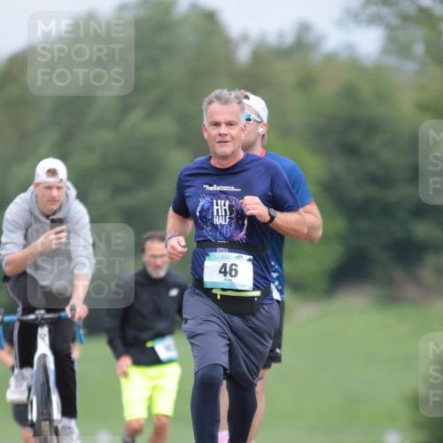 05.05.2024 - 7. Wedeler Halbmarathon H.Heesch http://msf.ph/oto/6223009 05.05.2024 11:10:48 Laufen 46 meine-sportfotos.de