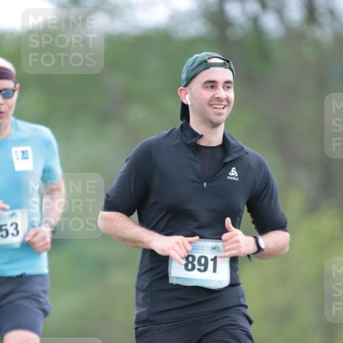 05.05.2024 - 7. Wedeler Halbmarathon H.Heesch http://msf.ph/oto/6223016 05.05.2024 11:18:44 Laufen 53, 891, 8 meine-sportfotos.de
