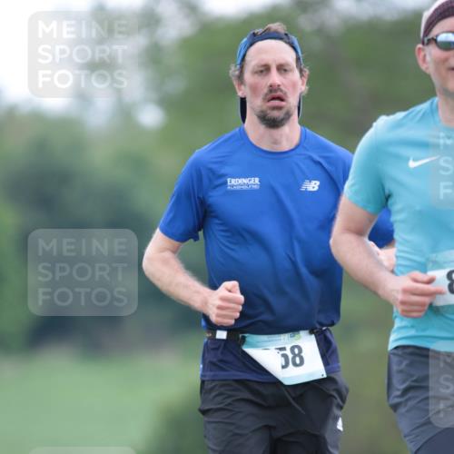 05.05.2024 - 7. Wedeler Halbmarathon H.Heesch http://msf.ph/oto/6223026 05.05.2024 11:18:45 Laufen 10, 58 meine-sportfotos.de