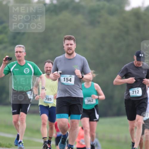 05.05.2024 - 7. Wedeler Halbmarathon H.Heesch http://msf.ph/oto/6223041 05.05.2024 11:18:57 Laufen 154, 785, 362, 712 meine-sportfotos.de