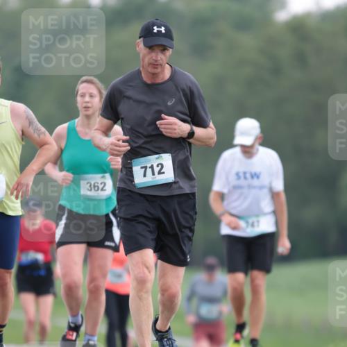 05.05.2024 - 7. Wedeler Halbmarathon H.Heesch http://msf.ph/oto/6223066 05.05.2024 11:19:01 Laufen 362, 712 meine-sportfotos.de