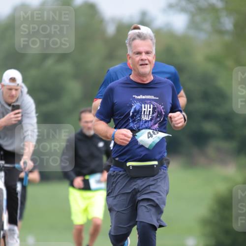 05.05.2024 - 7. Wedeler Halbmarathon H.Heesch http://msf.ph/oto/6223073 05.05.2024 11:10:49 Laufen 20, 46 meine-sportfotos.de