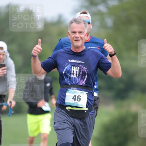 05.05.2024 - 7. Wedeler Halbmarathon H.Heesch http://msf.ph/oto/6223079 05.05.2024 11:10:49 Laufen 2, 46 meine-sportfotos.de