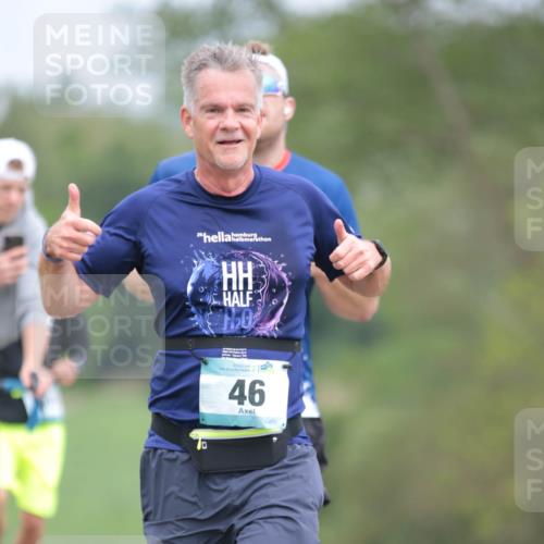 05.05.2024 - 7. Wedeler Halbmarathon H.Heesch http://msf.ph/oto/6223088 05.05.2024 11:10:50 Laufen 46 meine-sportfotos.de