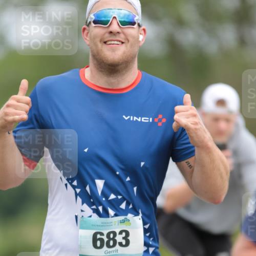 05.05.2024 - 7. Wedeler Halbmarathon H.Heesch http://msf.ph/oto/6223095 05.05.2024 11:10:52 Laufen 683, 23, 05 meine-sportfotos.de