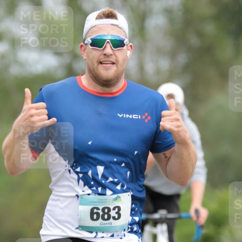 05.05.2024 - 7. Wedeler Halbmarathon H.Heesch http://msf.ph/oto/6223102 05.05.2024 11:10:53 Laufen 683, 23, 05 meine-sportfotos.de