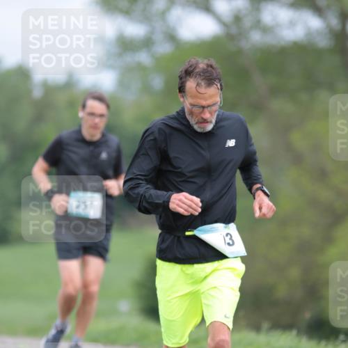 05.05.2024 - 7. Wedeler Halbmarathon H.Heesch http://msf.ph/oto/6223110 05.05.2024 11:10:55 Laufen 231, 13 meine-sportfotos.de