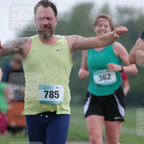 05.05.2024 - 7. Wedeler Halbmarathon H.Heesch http://msf.ph/oto/6223140 05.05.2024 11:19:05 Laufen 21, 785, 362 meine-sportfotos.de