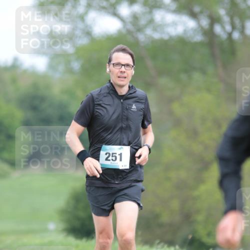 05.05.2024 - 7. Wedeler Halbmarathon H.Heesch http://msf.ph/oto/6223150 05.05.2024 11:10:56 Laufen 251, 51 meine-sportfotos.de