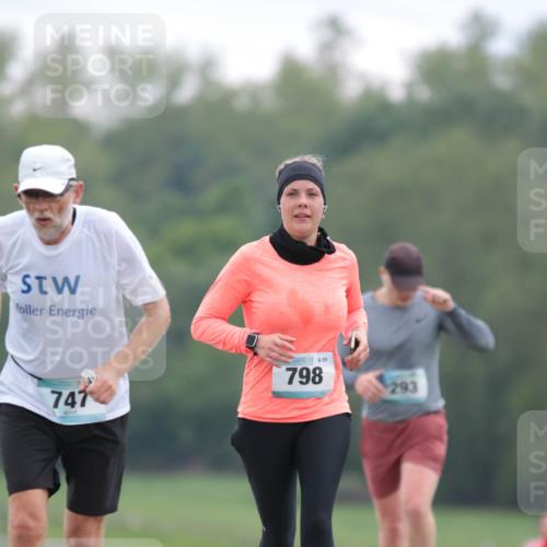 05.05.2024 - 7. Wedeler Halbmarathon H.Heesch http://msf.ph/oto/6223159 05.05.2024 11:19:08 Laufen 747, 798, 95, 293 meine-sportfotos.de