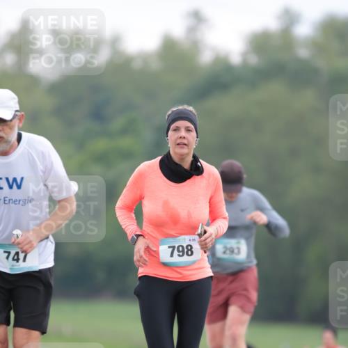 05.05.2024 - 7. Wedeler Halbmarathon H.Heesch http://msf.ph/oto/6223161 05.05.2024 11:19:08 Laufen 747, 95, 798, 293 meine-sportfotos.de