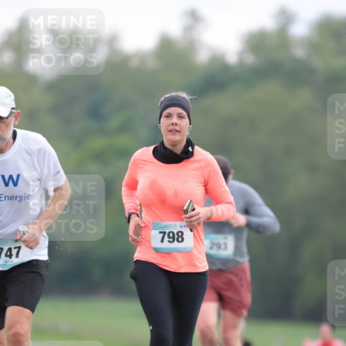 05.05.2024 - 7. Wedeler Halbmarathon H.Heesch http://msf.ph/oto/6223162 05.05.2024 11:19:08 Laufen 747, 798, 93, 293 meine-sportfotos.de