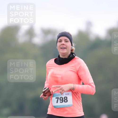 05.05.2024 - 7. Wedeler Halbmarathon H.Heesch http://msf.ph/oto/6223168 05.05.2024 11:19:10 Laufen 95, 798 meine-sportfotos.de