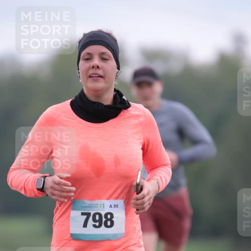 05.05.2024 - 7. Wedeler Halbmarathon H.Heesch http://msf.ph/oto/6223179 05.05.2024 11:19:11 Laufen 95, 798 meine-sportfotos.de