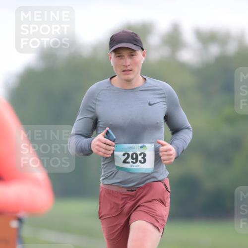 05.05.2024 - 7. Wedeler Halbmarathon H.Heesch http://msf.ph/oto/6223182 05.05.2024 11:19:12 Laufen 156, 293 meine-sportfotos.de