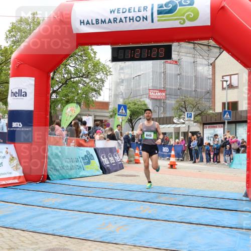 05.05.2024 - 7. Wedeler Halbmarathon Strokosch-Dieckow http://msf.ph/oto/6223186 05.05.2024 11:21:29 Ziel 645 meine-sportfotos.de