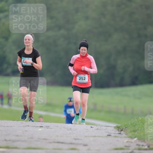 05.05.2024 - 7. Wedeler Halbmarathon H.Heesch http://msf.ph/oto/6223191 05.05.2024 11:19:14 Laufen 252 meine-sportfotos.de