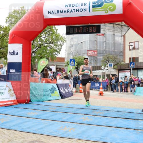 05.05.2024 - 7. Wedeler Halbmarathon Strokosch-Dieckow http://msf.ph/oto/6223193 05.05.2024 11:21:29 Ziel 645 meine-sportfotos.de