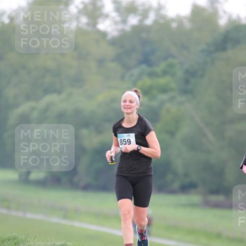05.05.2024 - 7. Wedeler Halbmarathon H.Heesch http://msf.ph/oto/6223203 05.05.2024 11:19:17 Laufen 859 meine-sportfotos.de
