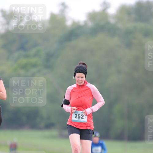 05.05.2024 - 7. Wedeler Halbmarathon H.Heesch http://msf.ph/oto/6223208 05.05.2024 11:19:18 Laufen 252 meine-sportfotos.de