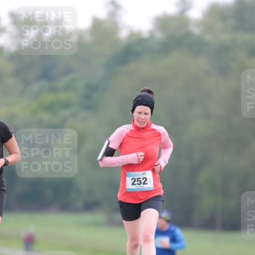 05.05.2024 - 7. Wedeler Halbmarathon H.Heesch http://msf.ph/oto/6223211 05.05.2024 11:19:18 Laufen 252 meine-sportfotos.de