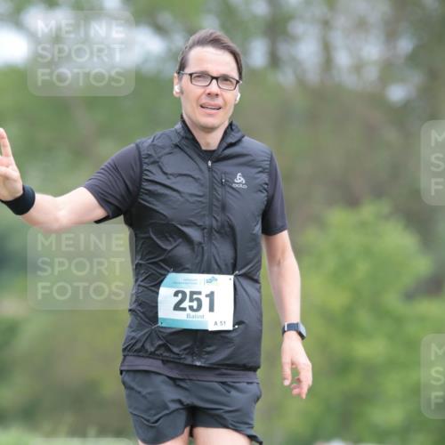 05.05.2024 - 7. Wedeler Halbmarathon H.Heesch http://msf.ph/oto/6223236 05.05.2024 11:10:58 Laufen 16, 251, 51, 8 meine-sportfotos.de