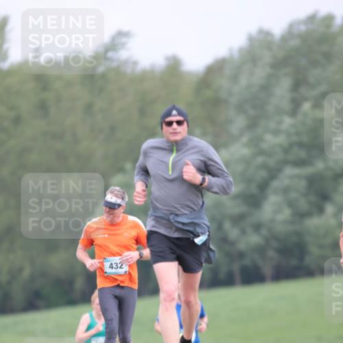 05.05.2024 - 7. Wedeler Halbmarathon H.Heesch http://msf.ph/oto/6223245 05.05.2024 11:11:15 Laufen 432 meine-sportfotos.de